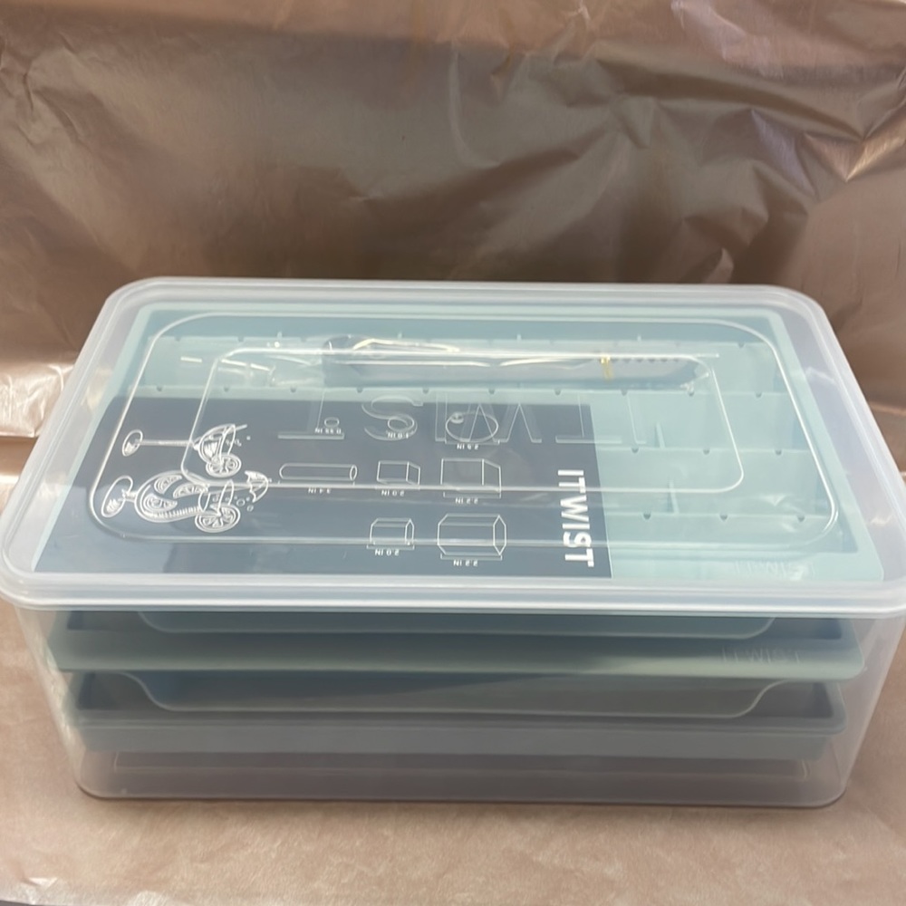 NWT ITWIST Square Ice Cube Trays Set - Picture 4 of 7